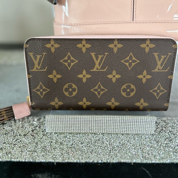 RARE LV Monogram Pink Ballerine with Tassel - Picture 2 of 11